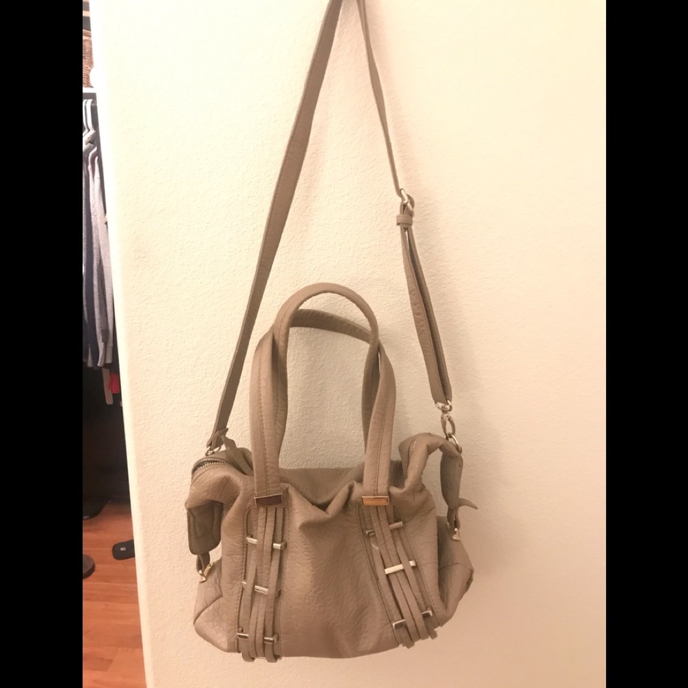 Free purse with any purchase🌸